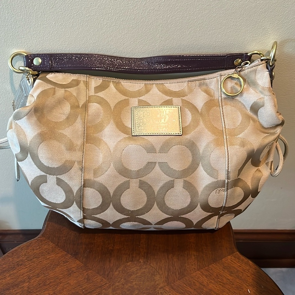 Coach  Poppy  Rare 15311   signature C Tan & Gold  Op Art Graffiti vinyl & Bling - Picture 17 of 17